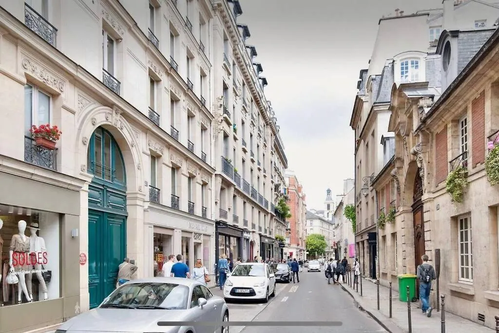 Delux2 Rooms Large Studio Marais Paris Apartment