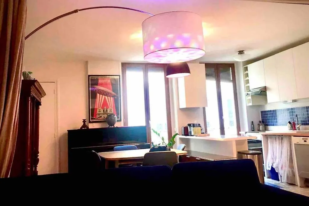 Delux2 Rooms Large Studio Marais Paris 0*,