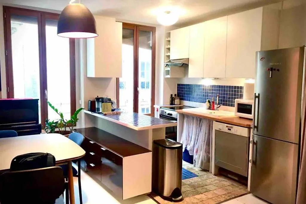 Delux2 Rooms Large Studio Marais Paris 0*,  France